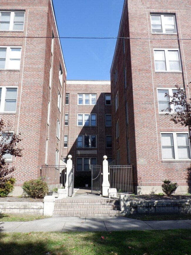 HERMAN COURT CONDO - HERMAN COURT CONDO