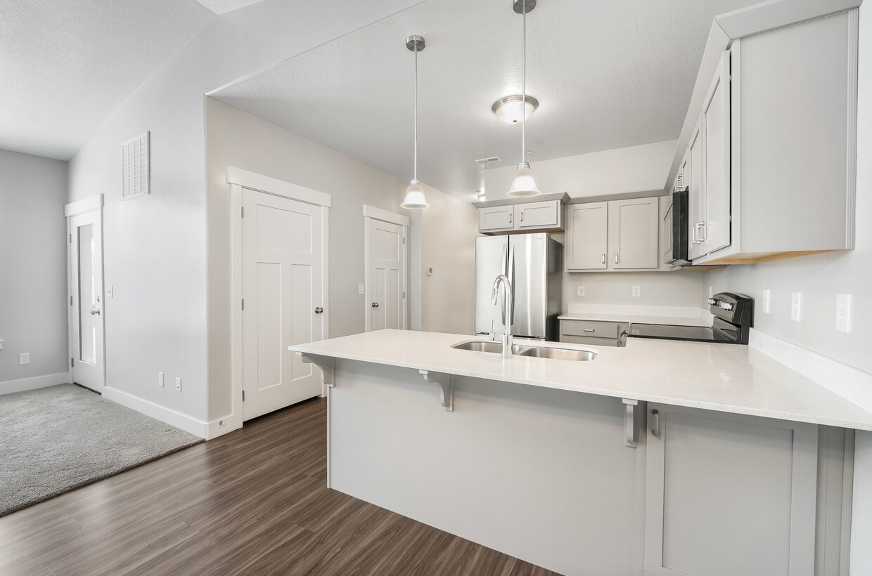 Modern 3-Bedroom Condo in Prime Riverton L... - Modern 3-Bedroom Condo in Prime Riverton L...