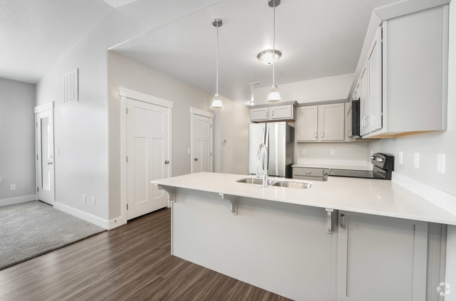 Building Photo - Modern 3-Bedroom Condo in Prime Riverton L... Unit 303