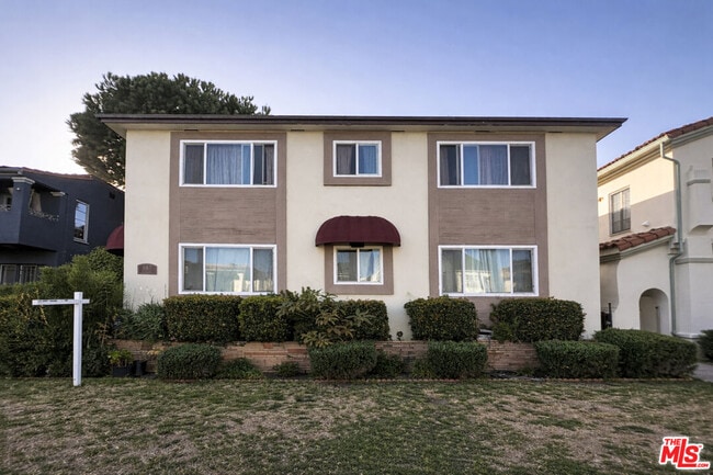 Building Photo - 447 S Palm Dr Unit 3