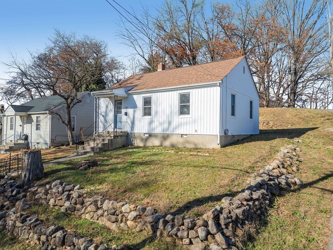 Photo - 2 Bedroom, 1 Bathroom newly renovated home for rent off Williamson Rd!