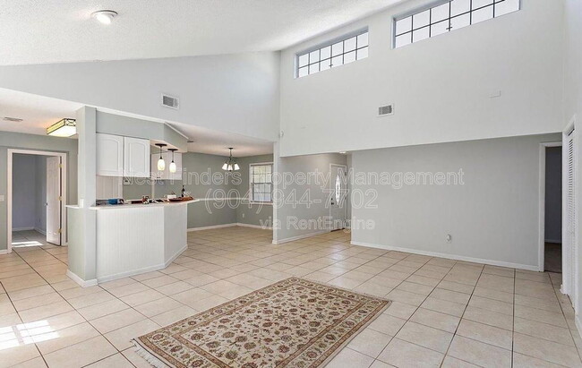 Photo - 3386 Chrysler Dr