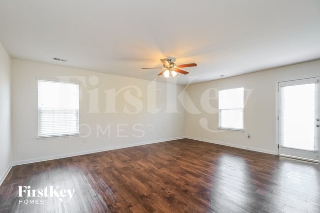 Photo - 1377 Aurora Glen Dr