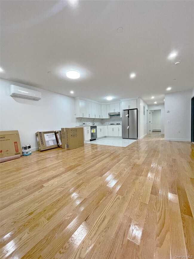 Photo - 36-29 171st St Unidad 1F