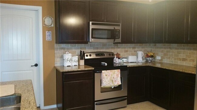 Photo - 4717 Lathem Dr