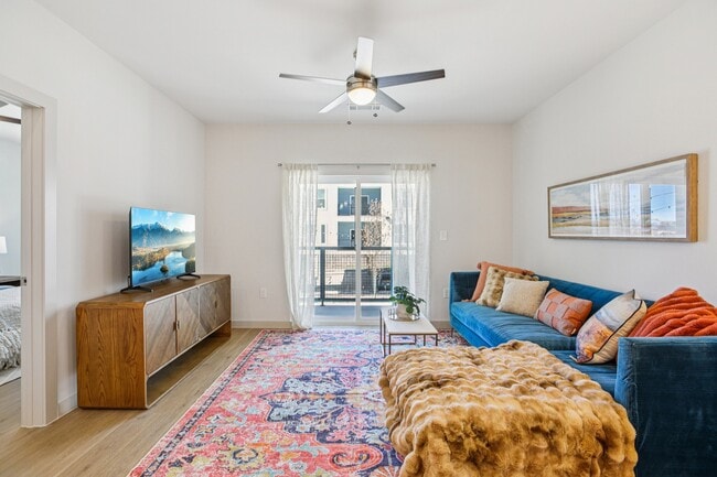 2BR, 2BA - 1,220SF - Living Room