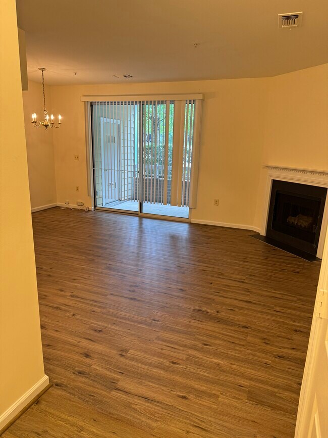 Photo - 2109 Highcourt Ln Condo Unit 101