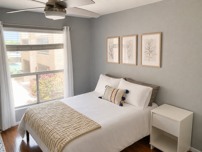 Building Photo - 2625 E Indian School Rd Unit Furnished Condo with Parking