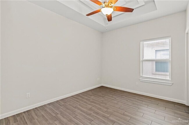 Photo - 704 E Myrtle Beach Ave Unit 4