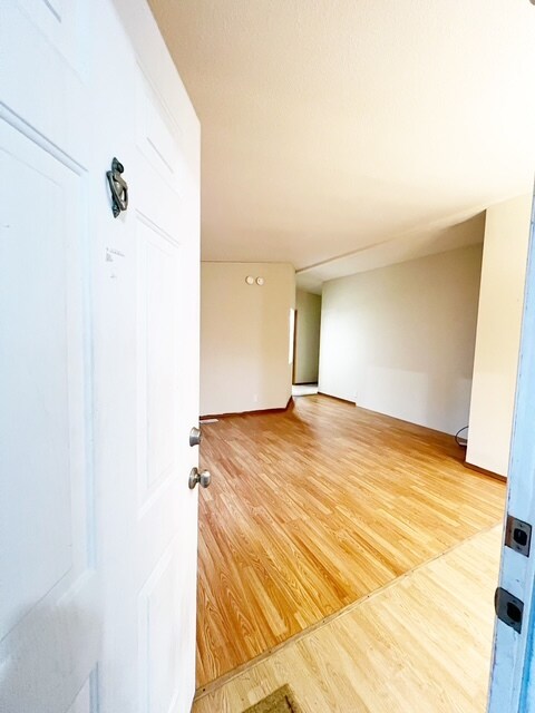 Photo - 101 NE Allen Ct