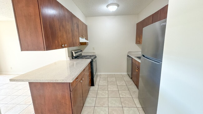 Photo - Diplomat Apartments