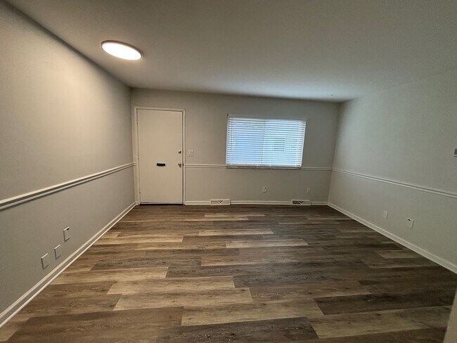 2718 Center St Unit D