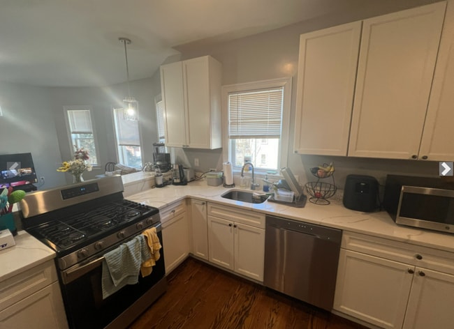 Photo - 337 Highland Ave Unit 2