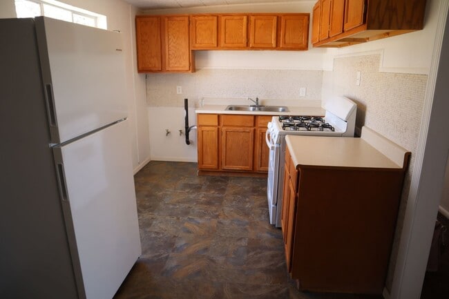 120 Cochise Dr