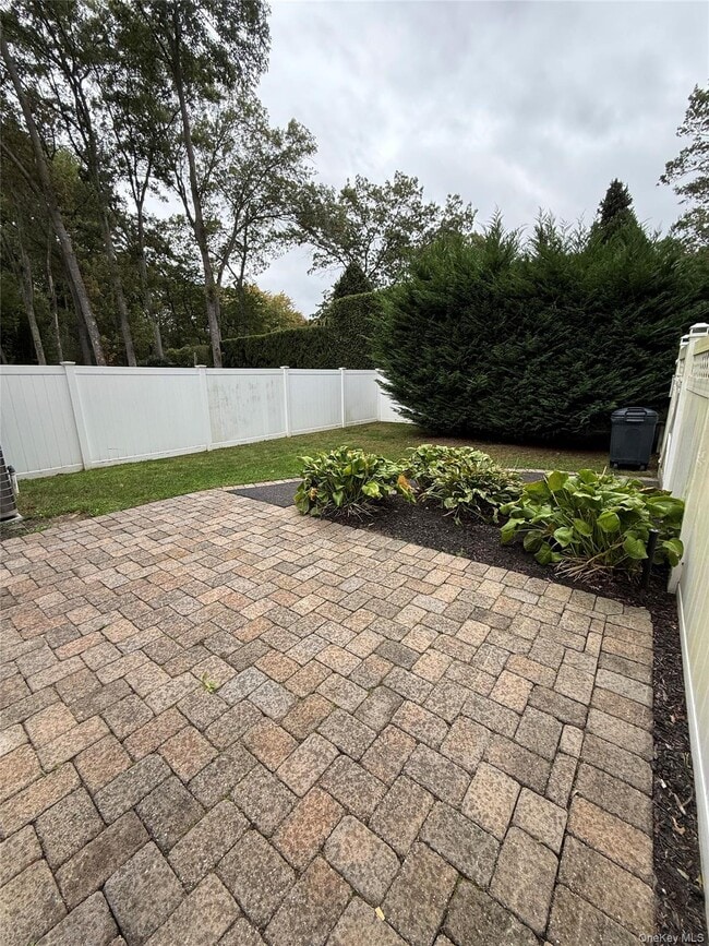 Photo - 38 Chelsea Dr
