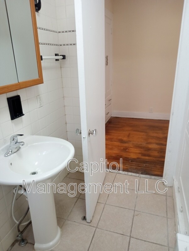 Photo - 427 Seymour Ave Unit 102