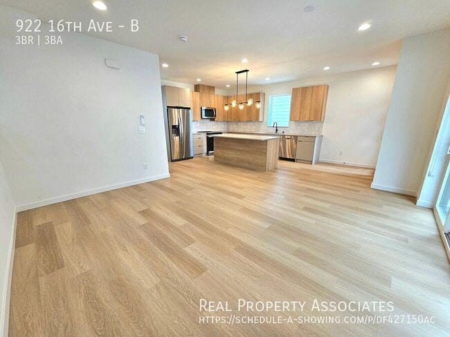 Photo - 922 16th Ave