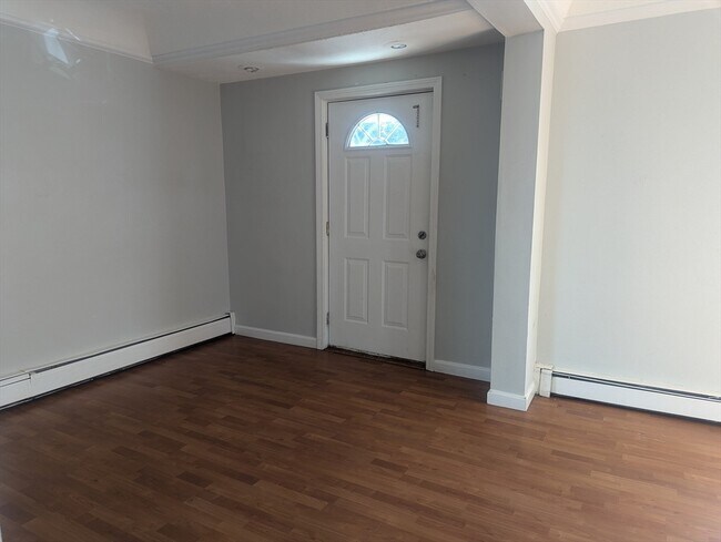 Photo - 581 Proctor Ave Unit 1