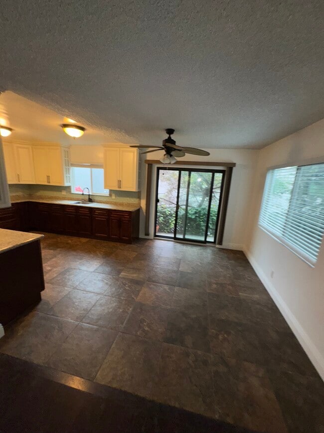 Photo - 4404 Don Miguel Dr Unit 3