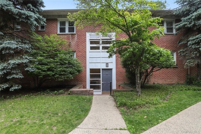 Building Photo - 140 N Broadway Unit IT9