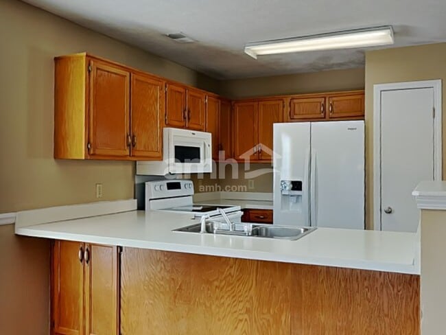 Photo - 2011 Lassiter Dr