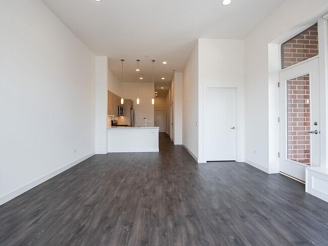 Photo - 1509 N Western Ave