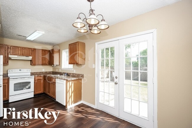 9109 Horncastle Ct