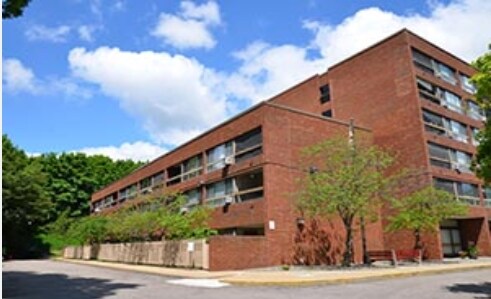 Photo - Roslyn Apartments