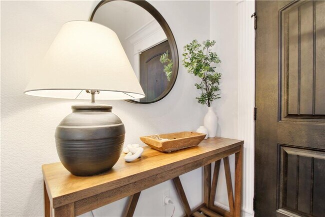 Photo - 958 Stone St