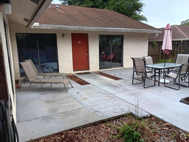 Building Photo - 1509 Hawthorne Pl Rental