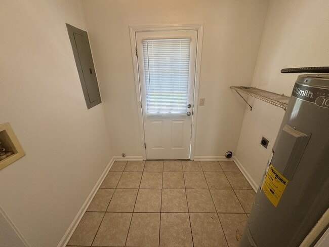 Photo - 107 Pickle St