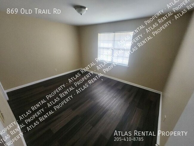 Photo - 869 Old Trail Rd