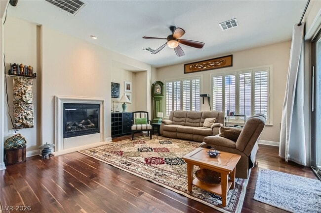 Photo - 7387 Preen St