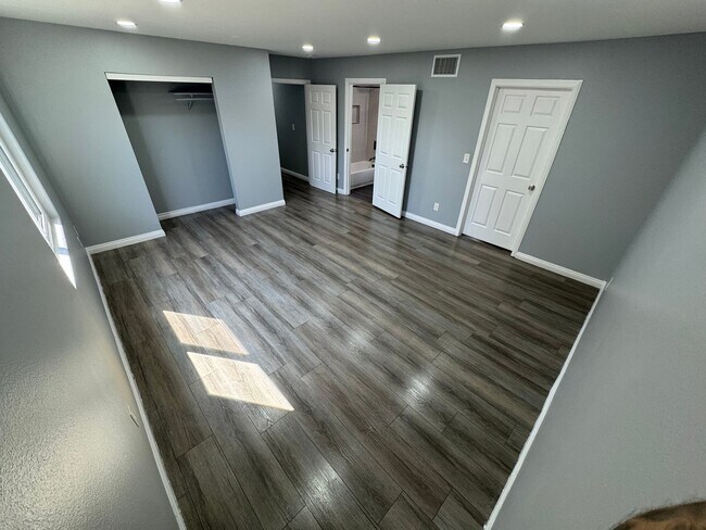 347 W 67th St Unit 1