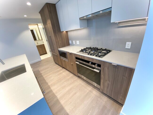 Photo - 505 Nelson St Unit 406