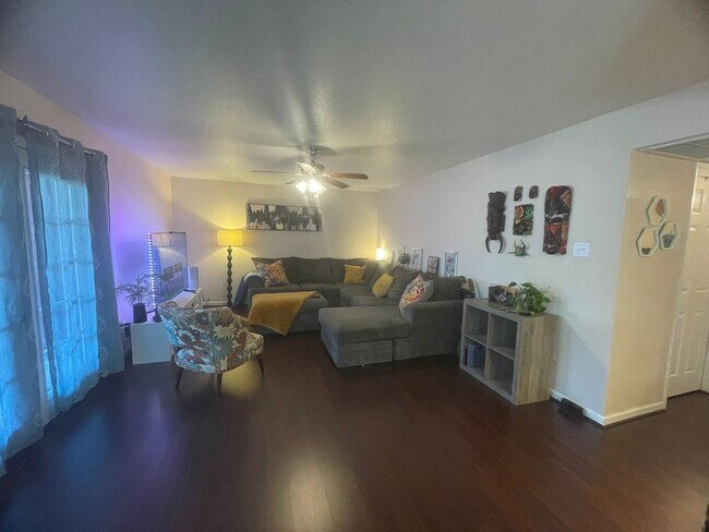 Photo - 5005 Georgi Ln Unidad 46