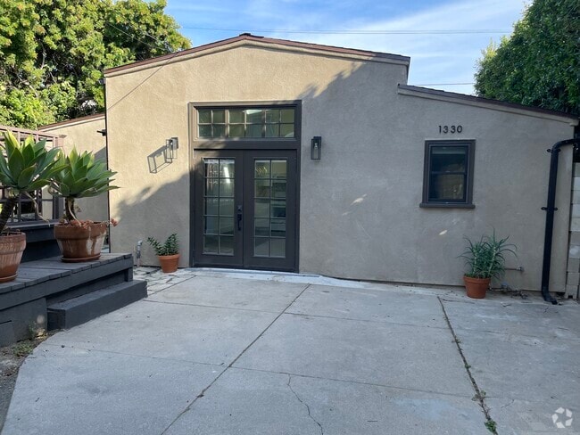 Building Photo - 1330 S Sierra Bonita Ave Unit HOUSE
