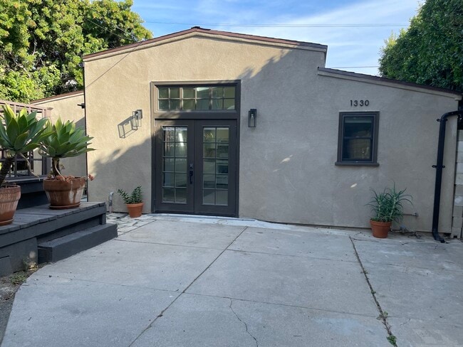 Building Photo - 1330 S Sierra Bonita Ave Unit HOUSE