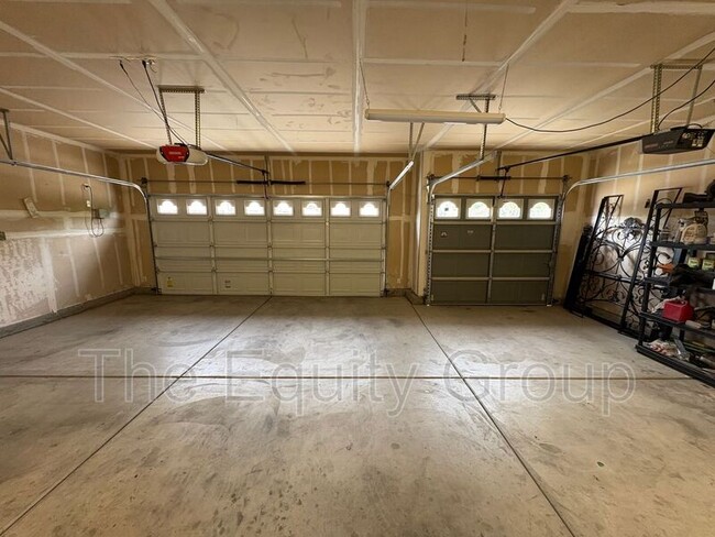 Photo - 4911 W Elkhorn Ave