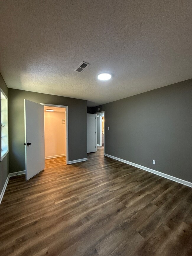 Photo - 1115 Berrywood Ave