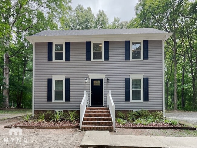 Building Photo - 136 Lema Dr