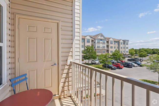 2BR, 2BA - 1,177SF - Balcony