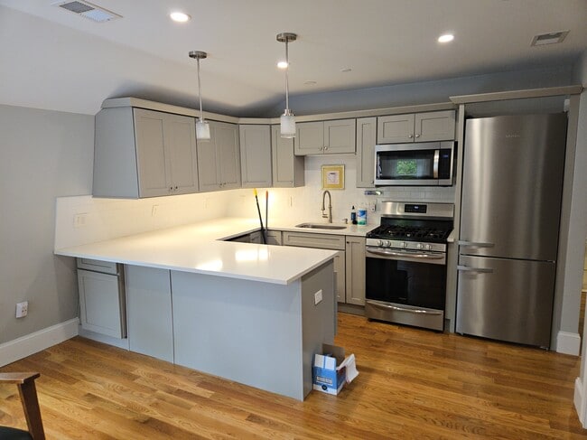 Photo - 1000 River St Unit Apt 3