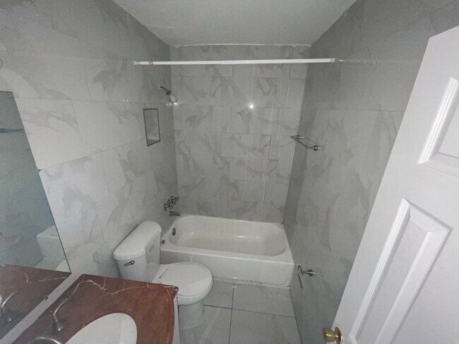 Photo - Miami Gardens one bedroom one bathroom for... Unit 110