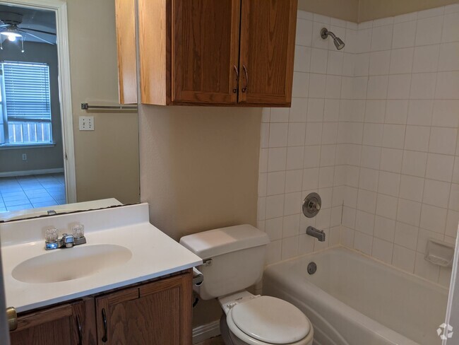 Building Photo - 1912 Alex Unit A Rental