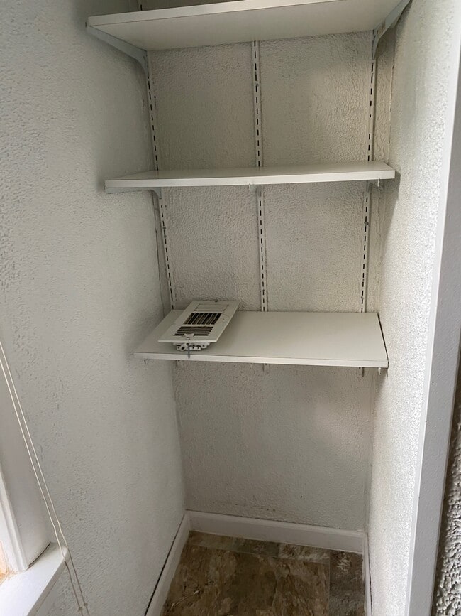 Photo - 1317 N Kinser Pike Unit B