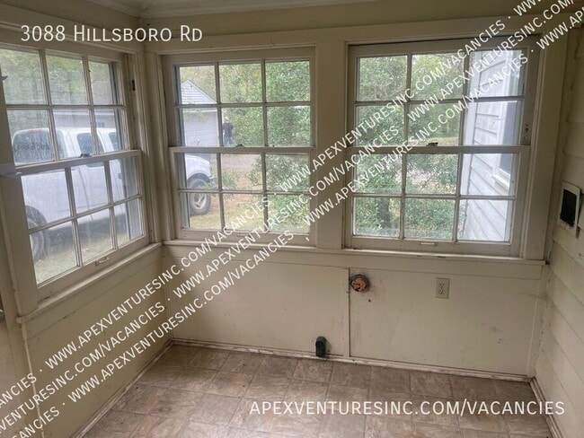 Photo - 3088 Hillsboro Rd