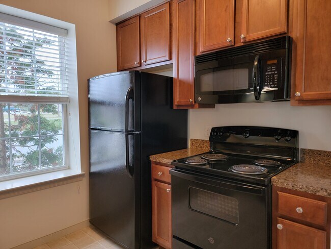Photo - 1992 Shady Oak Dr Unit 1992
