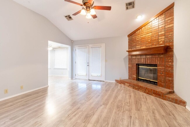 Photo - 10501 NW 45th St