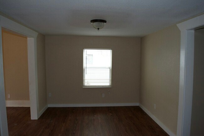 Photo - 521 S Polaris